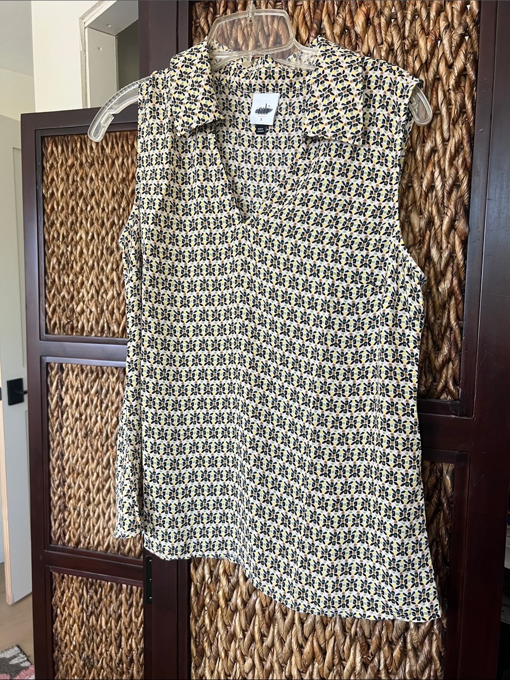 CAbi Sleeveless Collared Camisole in Yellow, green and Black Floral Print NWOT